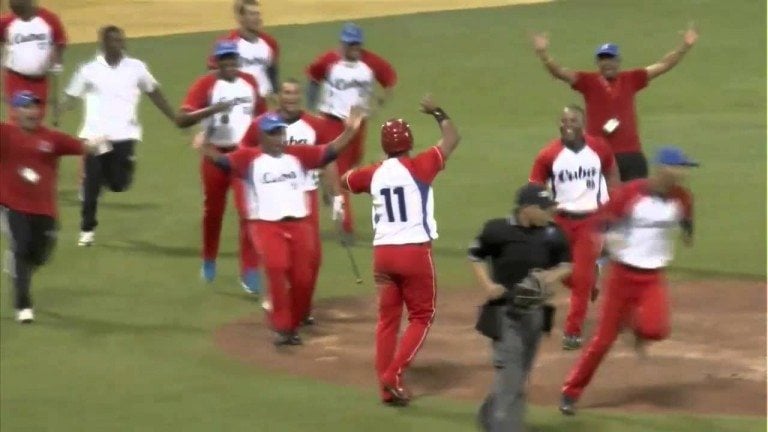 Serie del Caribe Puerto Rico Vs Cuba (RESUMEN)