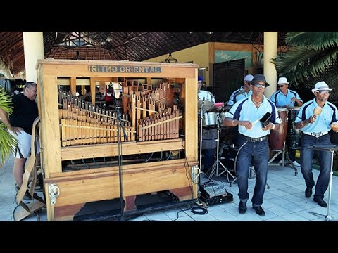 Orientales en La Habana [ Humor Cubano, broma, risas]