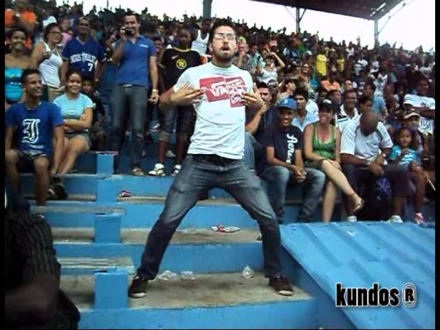 Como Baila Un Cubano Viendo a Industriales