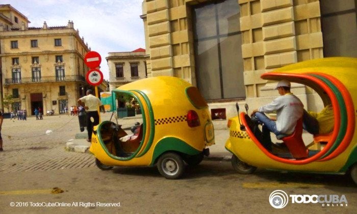 De Cocotaxis, bicitaxis, coches tirados por caballos y otros transportes en Cuba.