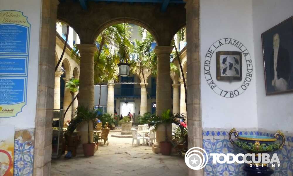 Un Palacio de Artesanías
