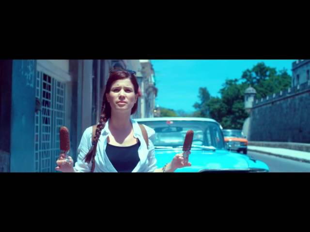 YOMIL Y EL DANY – PENSANDO (OFFICIAL VIDEO)