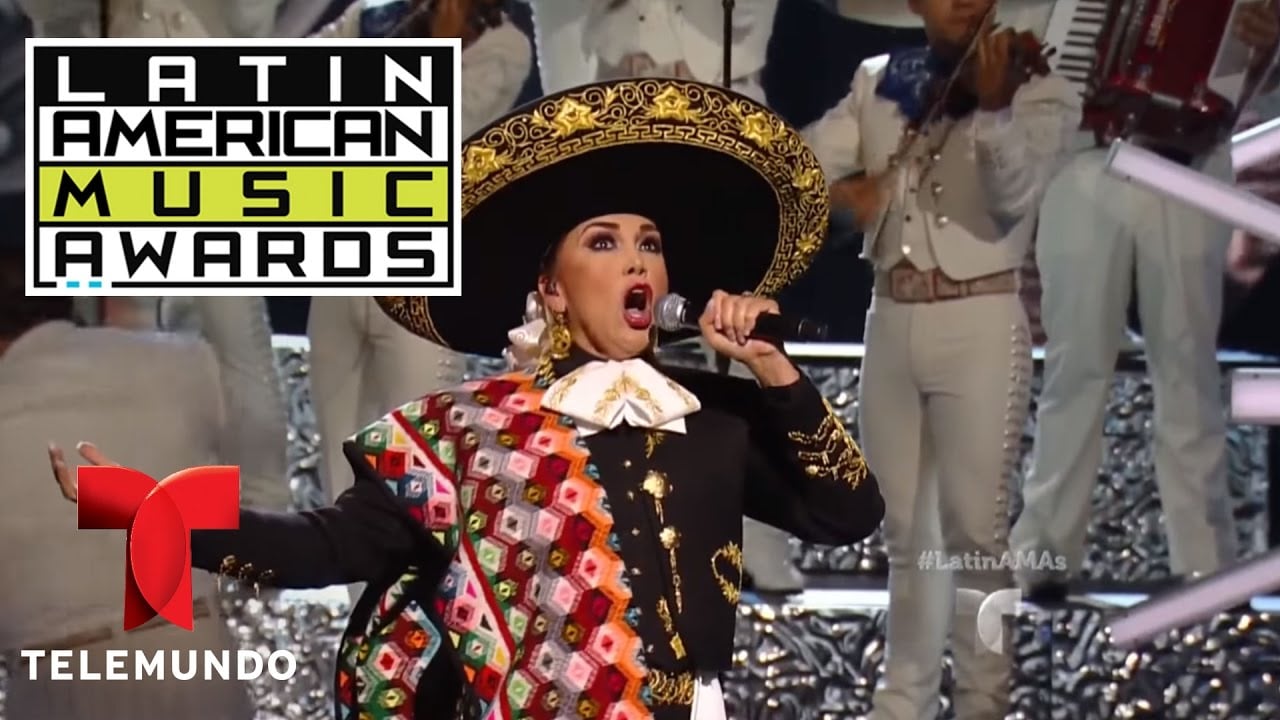 Latin American Music Awards 2016 cierran con tributo para Juan Gabriel