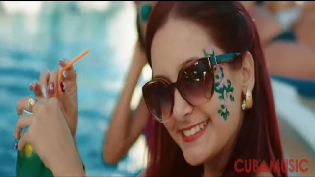 Mulata Son «Maquillaje remix» (Oficial vídeo)- Timba cubana 2017