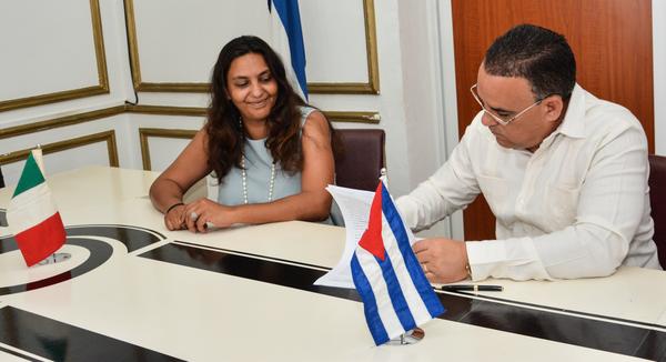 CUBA-LA HABANA-CONSTITUYEN EMPRESA MIXTA COMITEL S.A. PARA LA PRODUCCION DE PASTAS FRESCAS