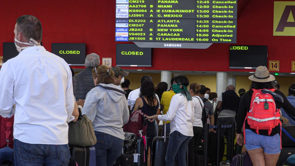 AEROPUERTOS CUBANOS CERRADOS HASTA EL 15 DE AGOSTO Y PUEDE EXTENDERSE