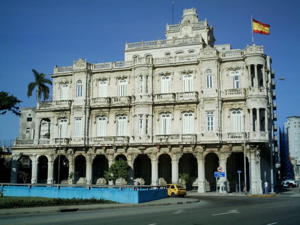 CONSULADO DE ESPAÑA EN CUBA SUSPENDE SUS SERVICIOS POR REBROTE DEL CORONAVIRUS CONSULADO DE ESPAÑA EN CUBA SUSPENDE SUS SERVICIOS POR REBROTE DEL CORONAVIRUS