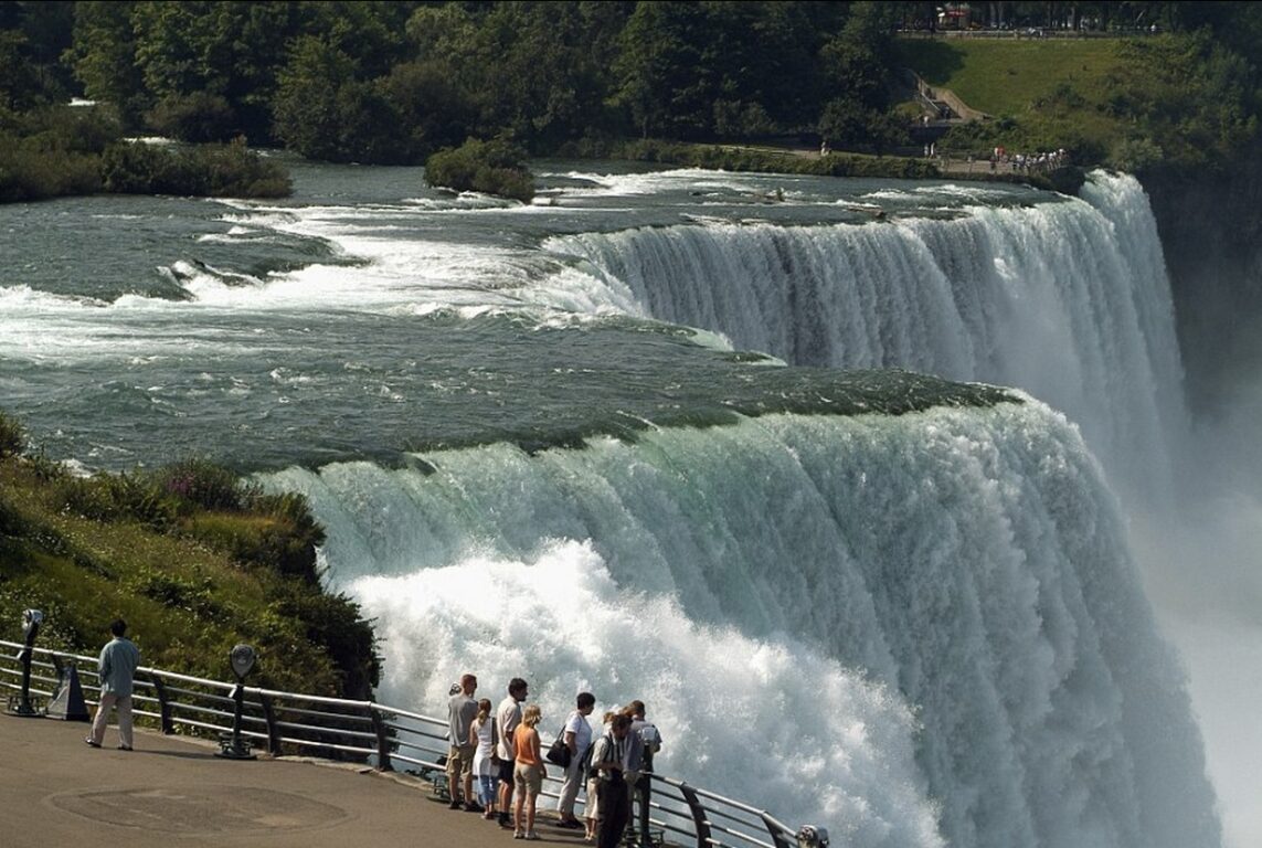 El próximo 28 de enero las Cataratas del Niágara se iluminarán con los colores de la bandera cubana