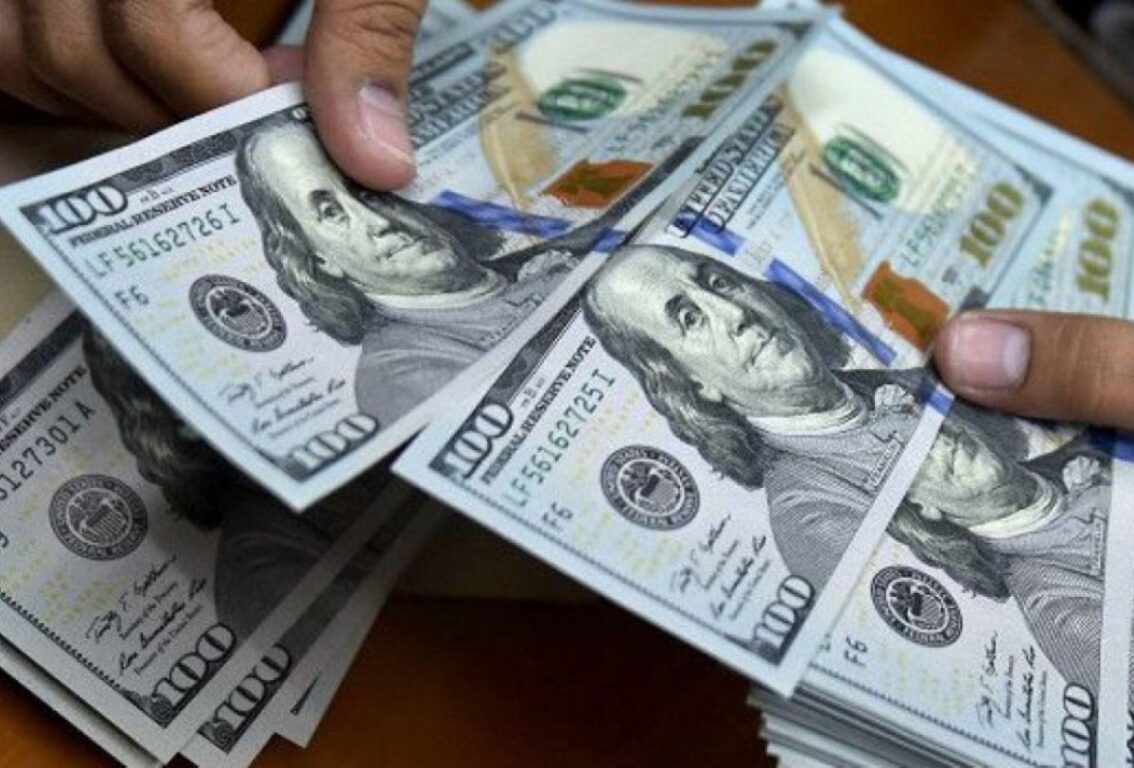 ¿Cómo pueden los cubanos obtener dólares? ¿Cómo pueden los cubanos obtener dólares?