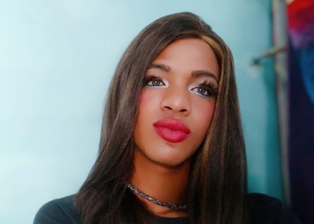 Por “abuso de poder” sancionan a policía que arremetió contra trans cubana Por “abuso de poder” sancionan a policía que arremetió contra trans cubana