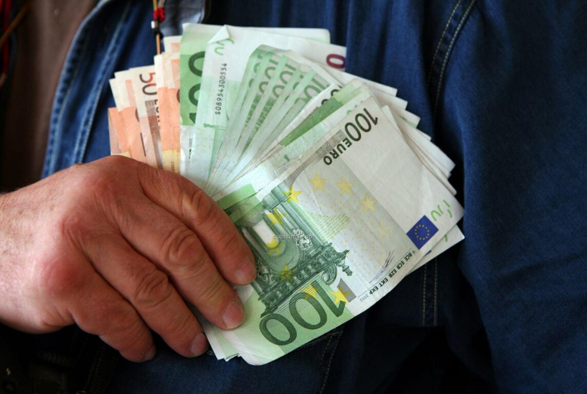 Aumenta el valor del euro en el mercado negro en Cuba ante la medida del gobierno
