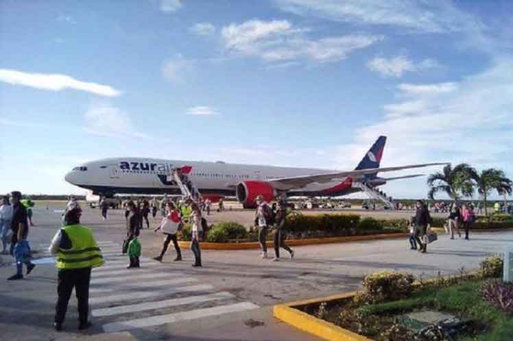 Turistas rusos y viajeros cubanos contagiados, son la principal causa del peligroso escenario epidemiológico en Matanzas Turistas rusos y viajeros cubanos contagiados, son la principal causa del peligroso escenario epidemiológico en Matanzas