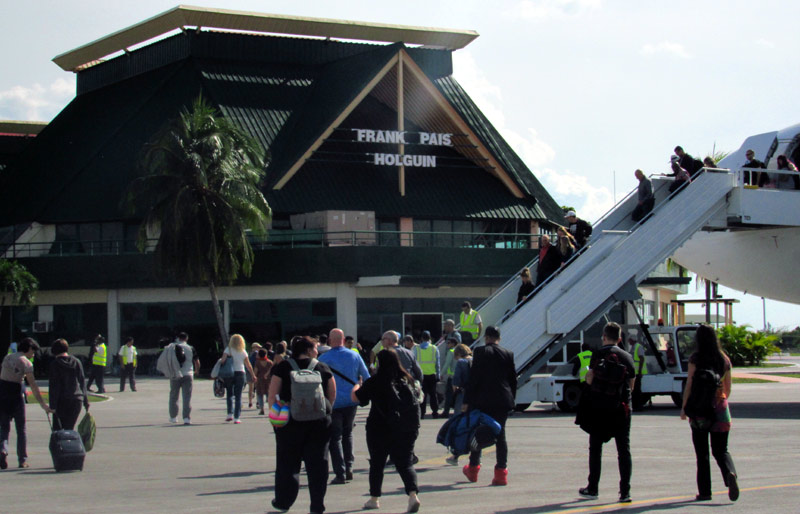 Nueva ruta aérea que enlaza el oriente de Cuba con México
