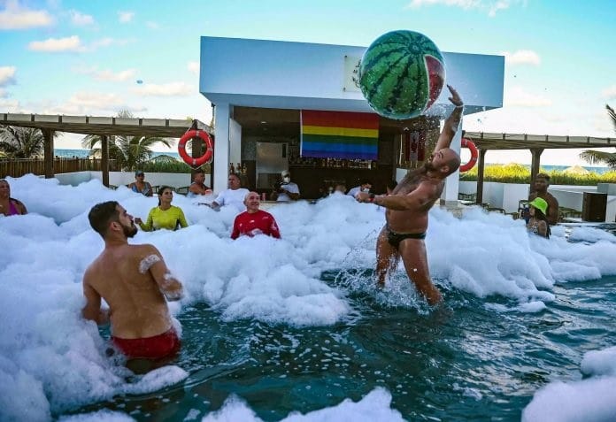 El Gran Muthu Rainbow Hotel, primera instalación LGBT de Cuba reabre sus puertas El Gran Muthu Rainbow Hotel, primera instalación LGBT de Cuba reabre sus puertas