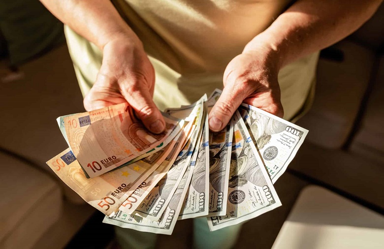 Dólar estadunidense, euro y MLC a un mismo valor en mercado informal cubano