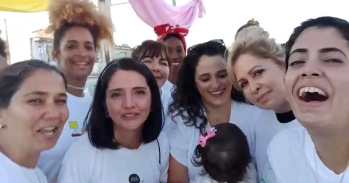 <strong>Embajada de EE.UU. en La Habana celebra resultados de cubanas que ganaron beca de su país</strong>