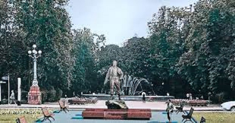 <strong>Monumento a Fidel Castro en Rusia, Díaz Canel estará en la ceremonia para develarlo </strong> <strong>Monumento a Fidel Castro en Rusia, Díaz Canel estará en la ceremonia para develarlo </strong>