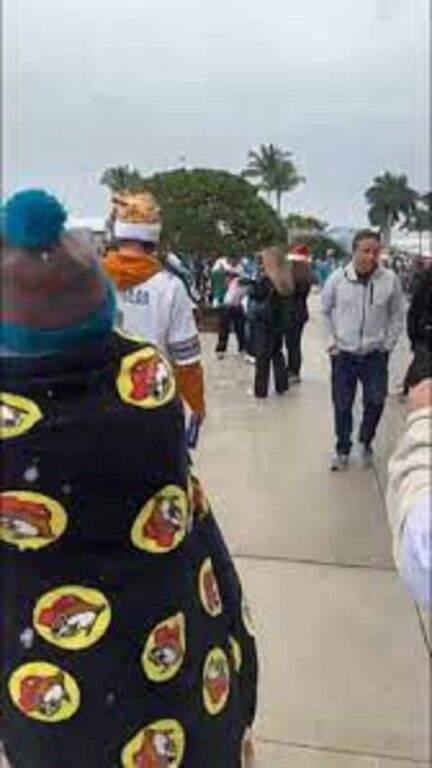 <strong>Sorpresa de Navidad del Hard Rock Stadium que hizo que muchos vivieran una nevada en Miami</strong> <strong>Sorpresa de Navidad del Hard Rock Stadium que hizo que muchos vivieran una nevada en Miami</strong>