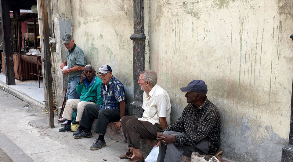 "...quiero irme de aquí”, el clamor de un anciano cubano ante la situación de su país «…quiero irme de aquí”, el clamor de un anciano cubano ante la situación de su país